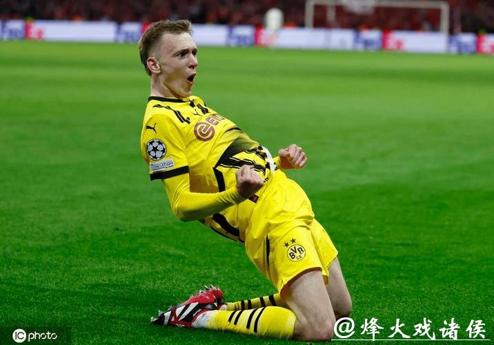 德甲-小阿扎尔破门阿什拉夫建功 多特2-1客胜门兴 德甲-小阿扎尔破门阿什拉夫建功 多特2-1客胜门兴